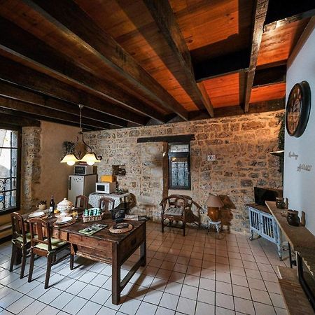 La Maison Huguetoune Nant Екстер'єр фото